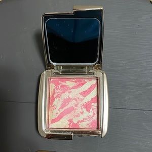 Lightly Used, Hourglass Diffused Heat Blush.